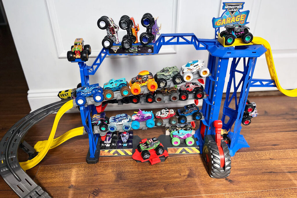 Monster Jam Garage Playset and Storage